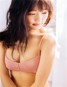 我在公交车上-美女脱18以下禁止看尿口图片