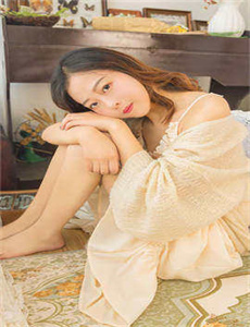 未婚爸爸-日本萌乳娘热辣写真
